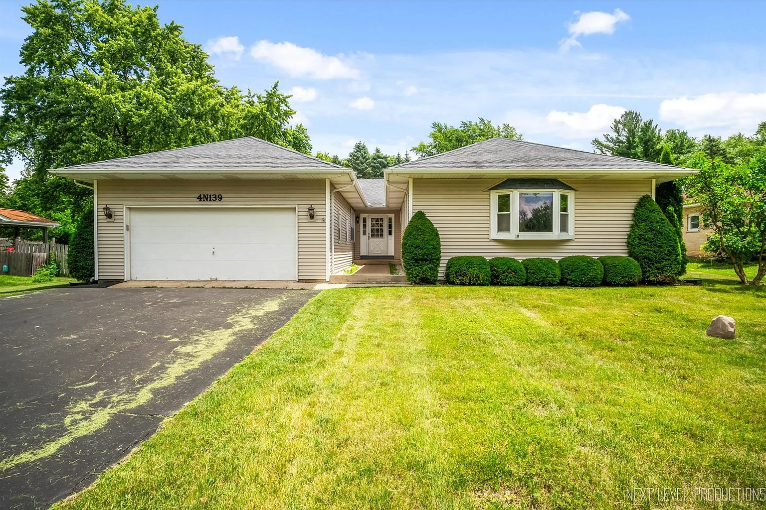 4N139 Norris Ave photo 1