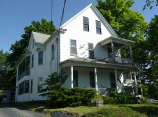 47 Chapin St, Holyoke, MA 01040