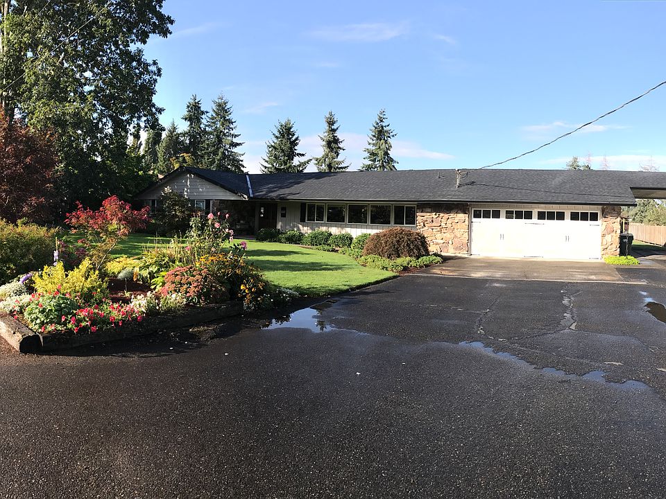 A beautiful home and grounds