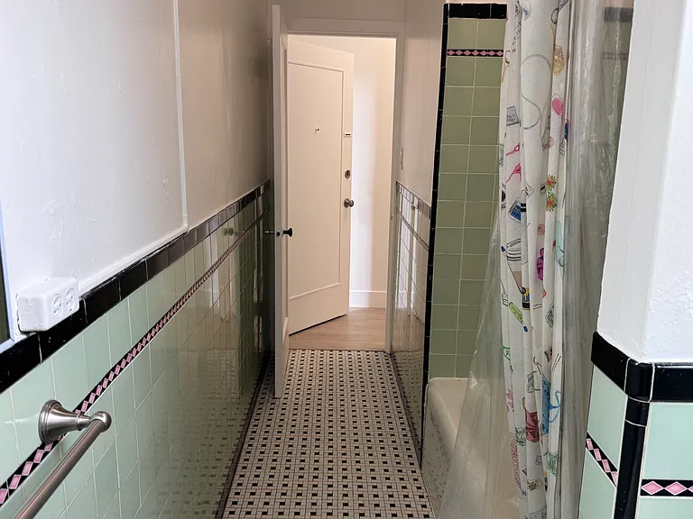 3147 Fillmore St #5 — Photo 9
