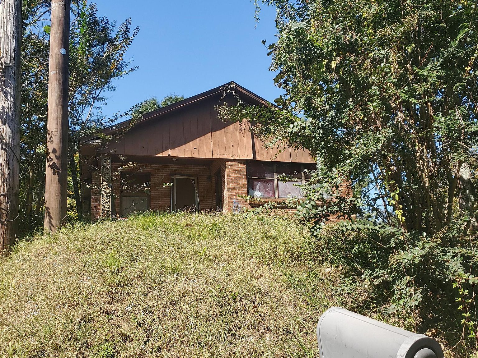 214 Banks St, Hazlehurst, MS 39083 Zillow