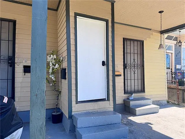 216 N Salcedo St #B