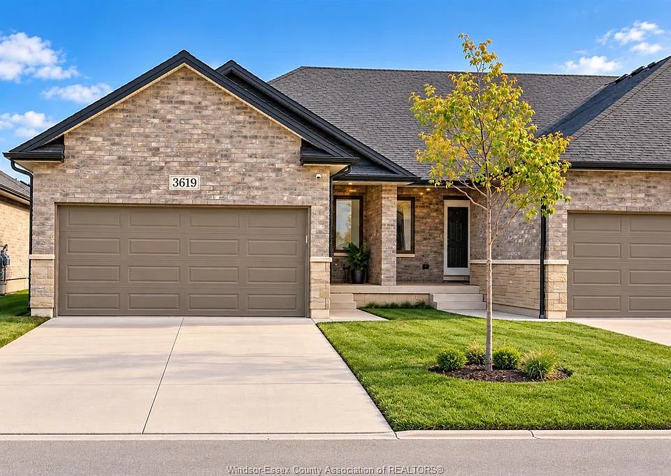 3619 Hallee Cres