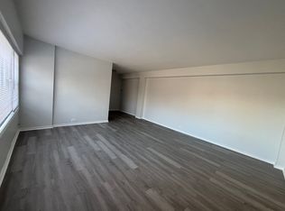 7327 N Rogers Ave APT 306, Chicago, IL 60626