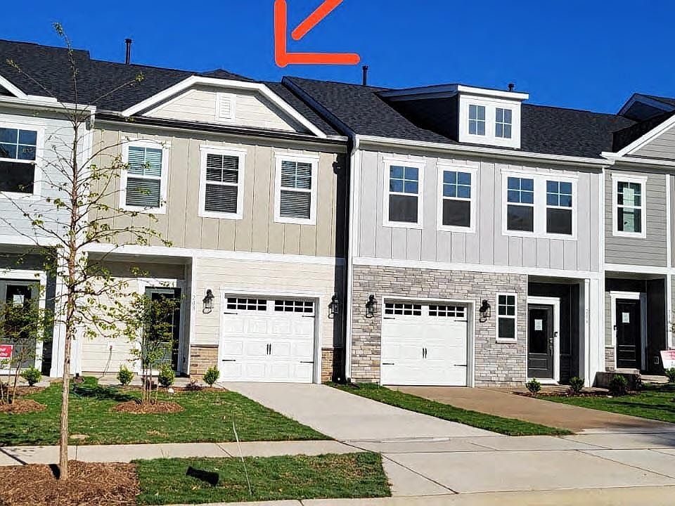 208 Sweetbay Tree Drive, Wendell, NC 27591