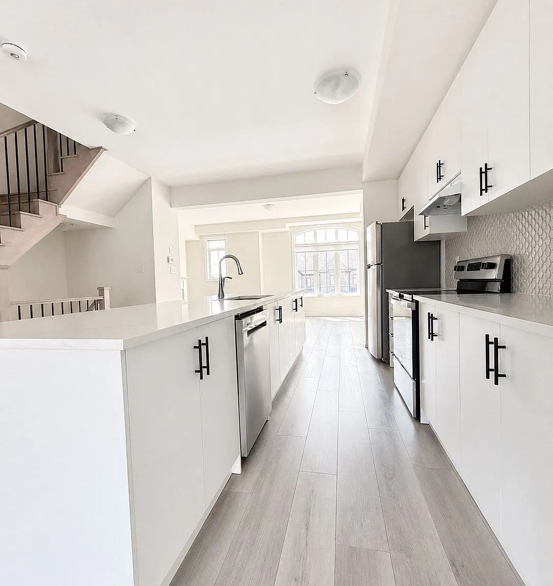 3 bed, $2,950 — Photo 4