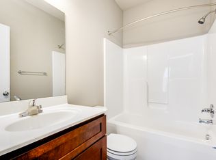16030 S Skyview Ln, Olathe, KS 66062