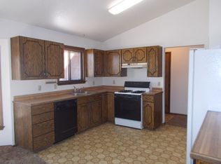 4608 Pacific St, Farmington, NM 87402