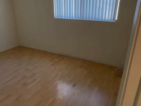(undisclosed Address), North Hollywood, CA 91606