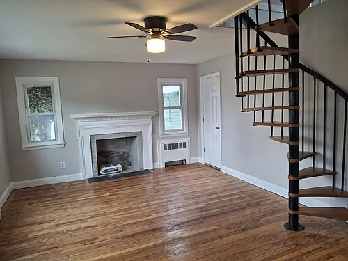 65 Oak St Photo 1