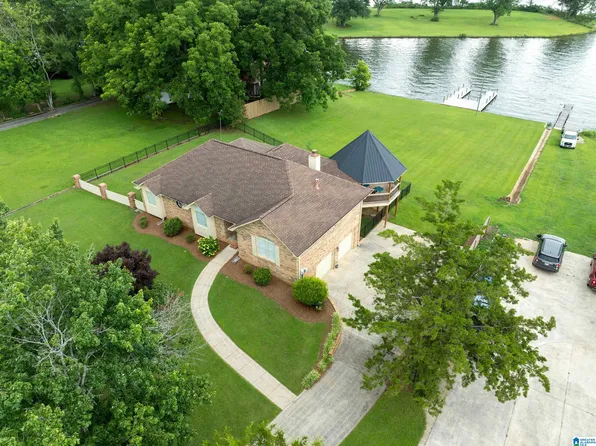 126 Amitola Dr, Cropwell, AL 35054