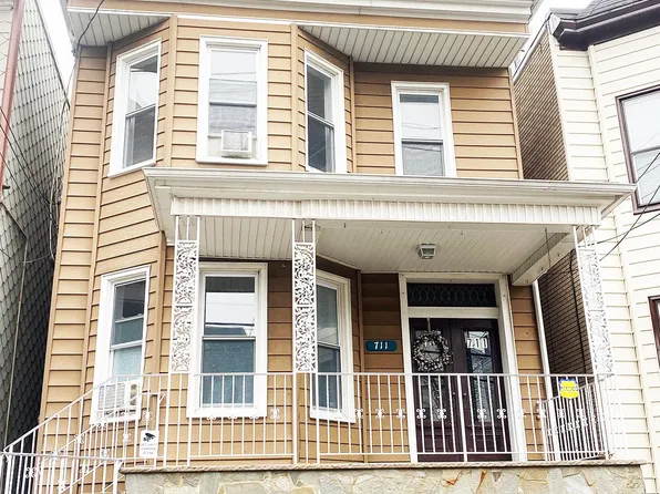 711 13th St Floor 2, Union City, NJ 07087