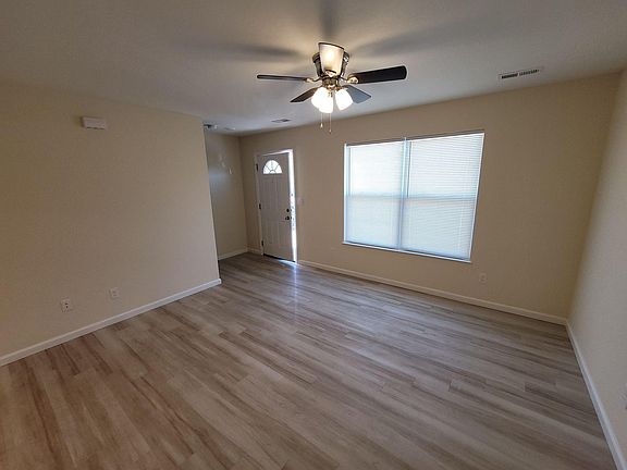 5th image of 8 101st Hwy #100