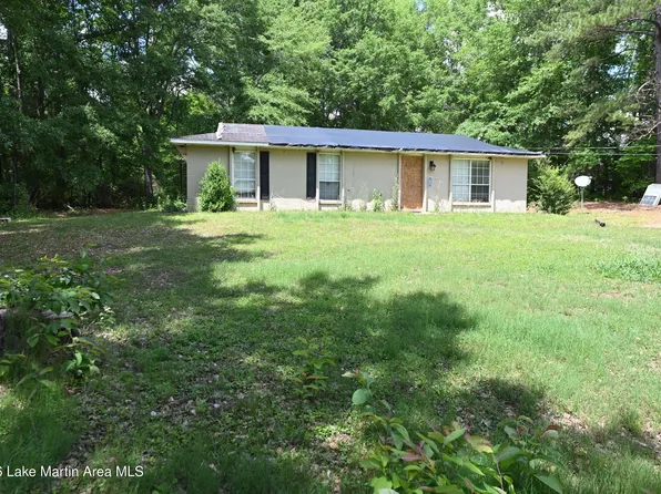 927 Manoy Dr, Jacksons Gap, AL 36861