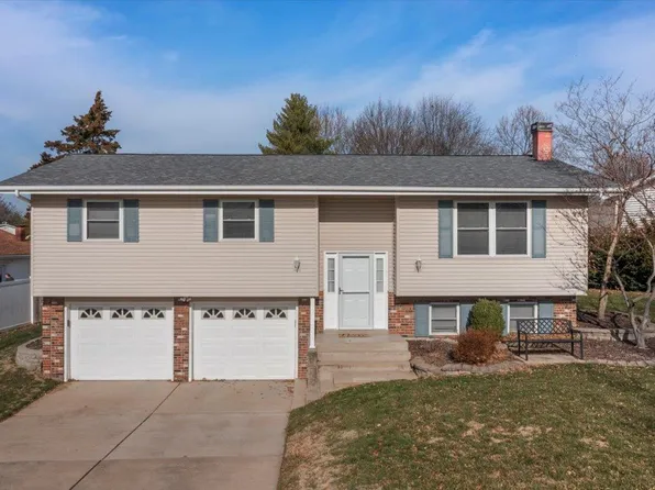 4111 Bridgehampton Dr, Saint Charles, MO 63304