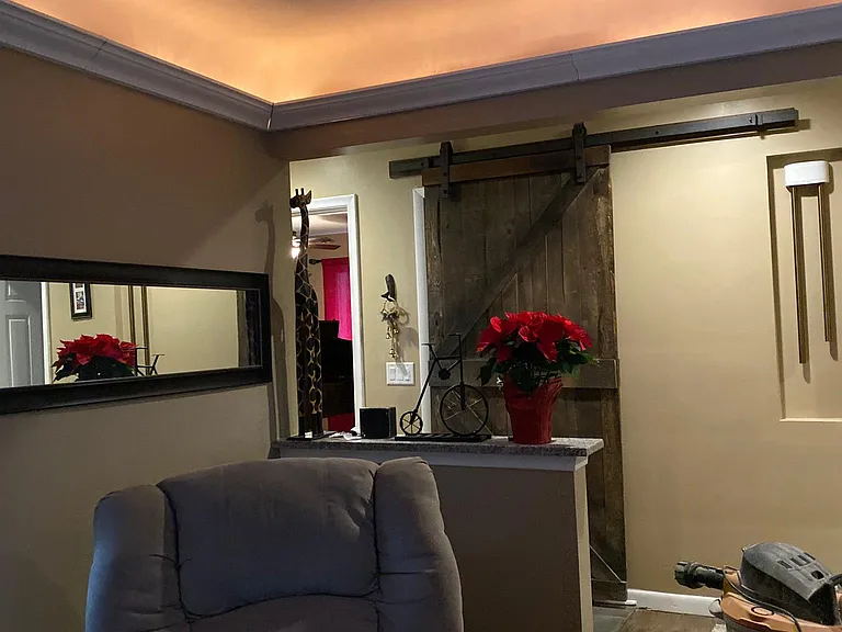 38259 Sheffield St — Photo 3