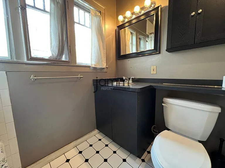3232 Clarendon Rd — Photo 21
