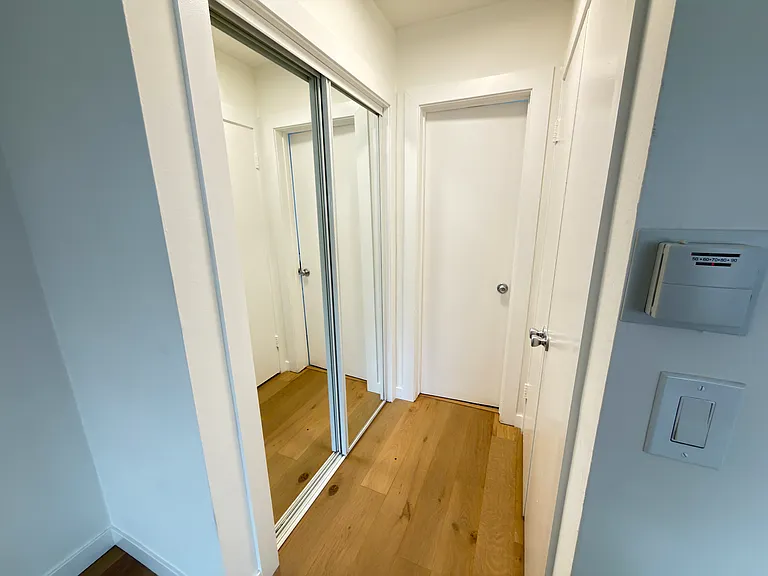 950 Magnolia Ave #33 — Photo 5