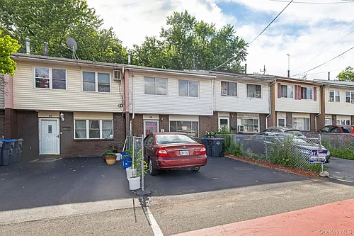78 Roosevelt Dr Photo 1