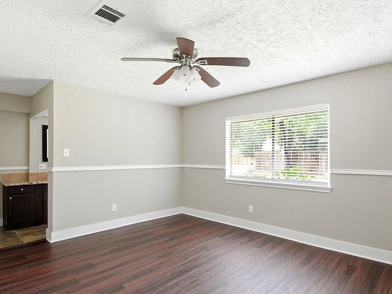 1511 Sungail Dr — Photo 30