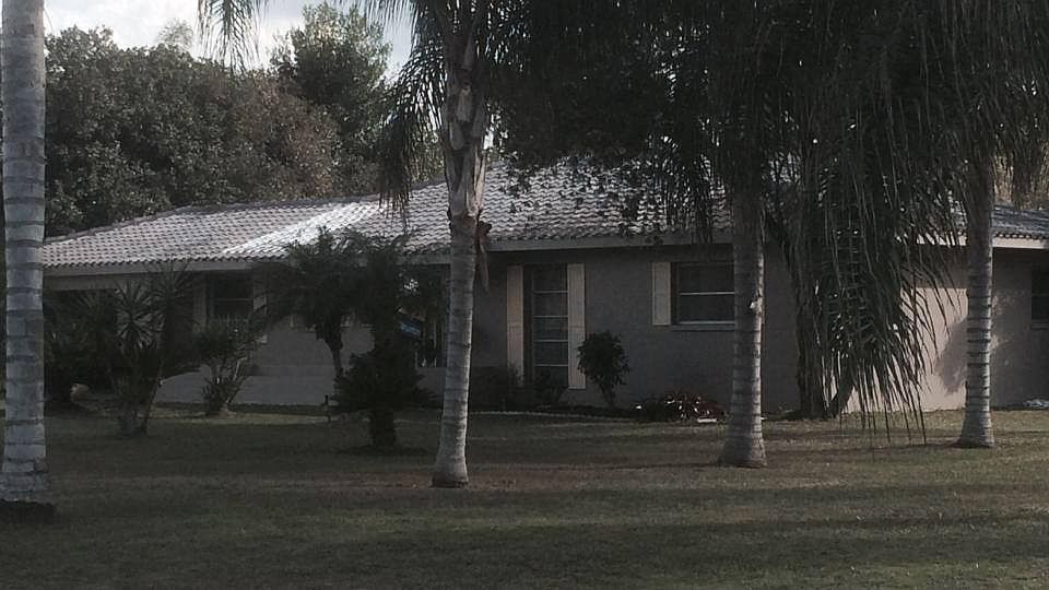 1st image of 4391 Park Ave
