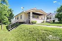 201 E Oakside St — Photo 1