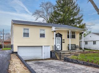 520 E Birch Dr, Glenwood, IL 60425