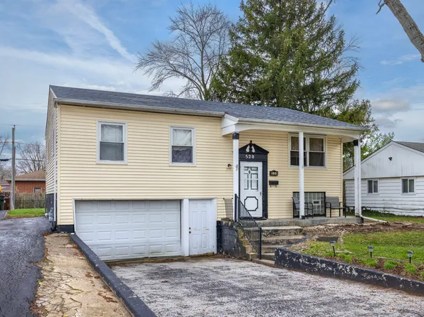 520 E Birch Dr, Glenwood, IL 60425