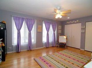 1631 Winnetka Rd, Glenview, IL 60025