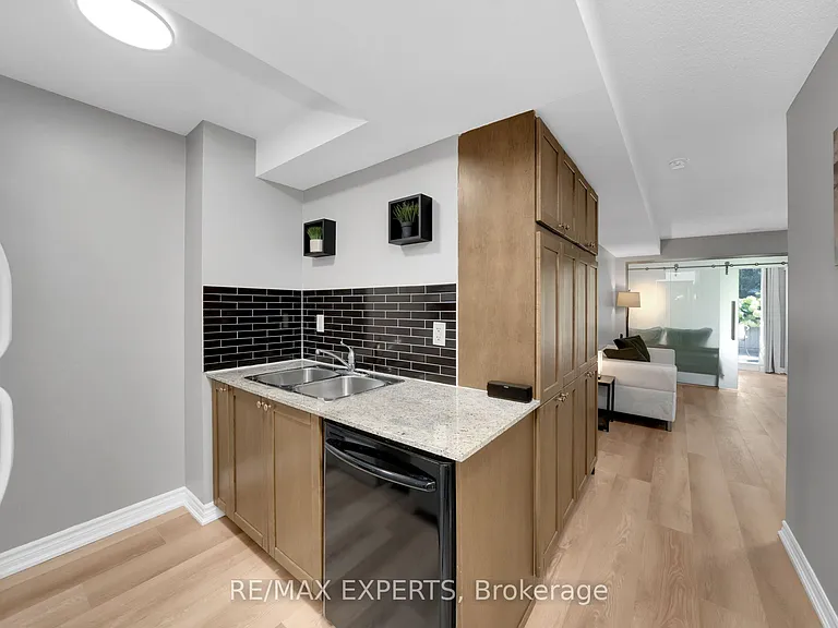 763 Bay St #307 — Photo 12