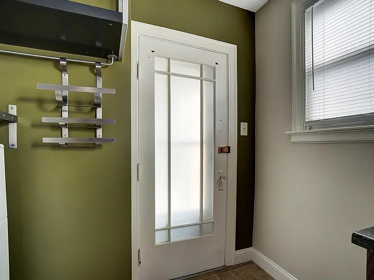 104 Bank Ave #2 — Photo 5