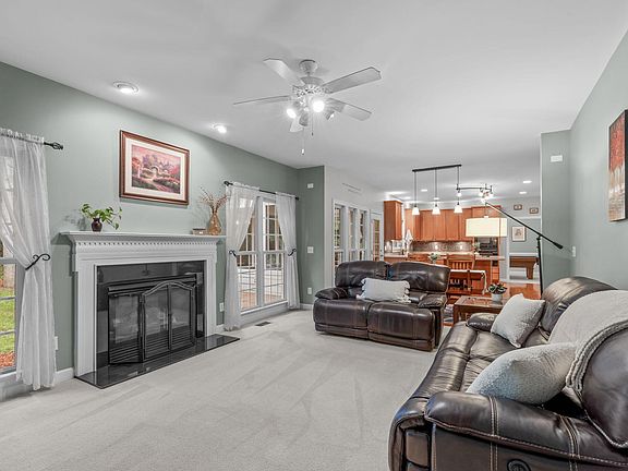 3rd image of 408 Dairy Farm Dr