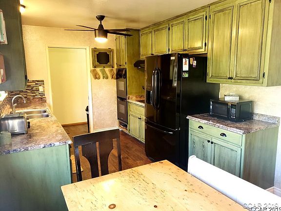 5th image of 225 Pine St #33