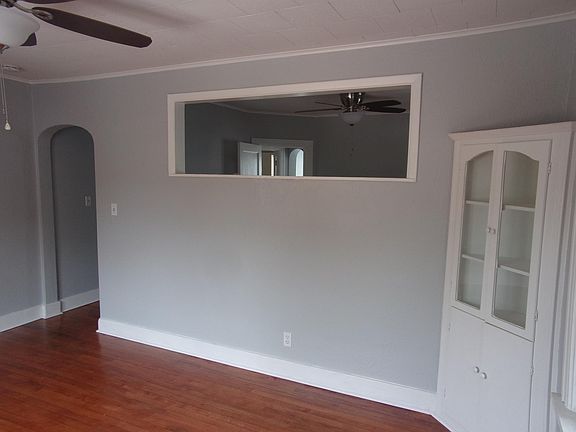 3rd image of 442 30th Ave N #9