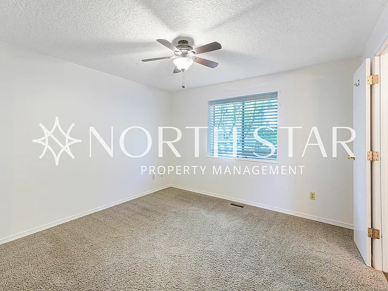 6269 SW Southwood Dr — Photo 25