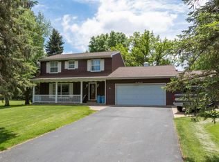 310 32nd St NE, Rochester, MN 55906