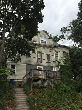 2nd image of 27 Salcombe St