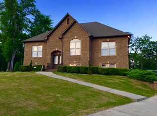 1868 Parc Ridge Cir, Warrior, AL 35180