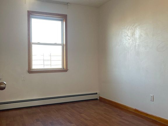 5th image of 8623 16th Ave Floor 2