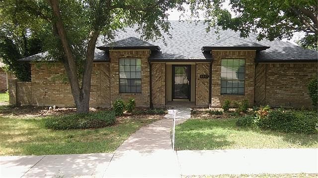 1st image of 4517 Meadowview Dr