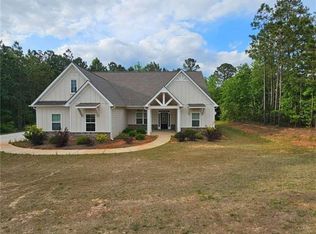 105 Abbott Cv, Barnesville, GA 30204