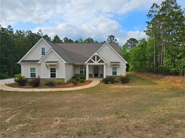 105 Abbott Cv, Barnesville, GA 30204