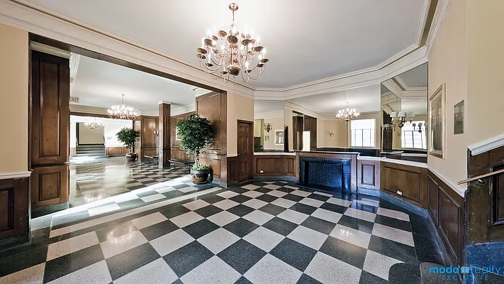 Sold by Moda Realty | media 16