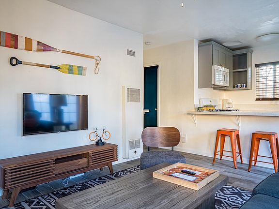 5th image of 3476 Polk Ave #1
