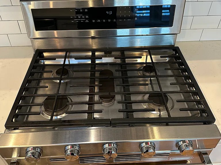 Kitchen - Stove