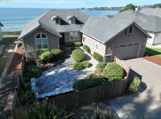 97910 Holly Ln, Brookings, OR 97415