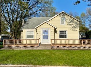 306 S Clay St, Sturgis, MI 49091