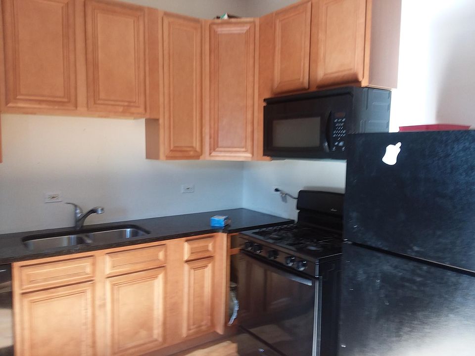 1st image of 4801 S Calumet Ave #3-C