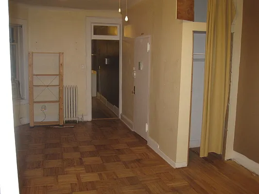 Rented by EA Kane RE Inc. | media 3