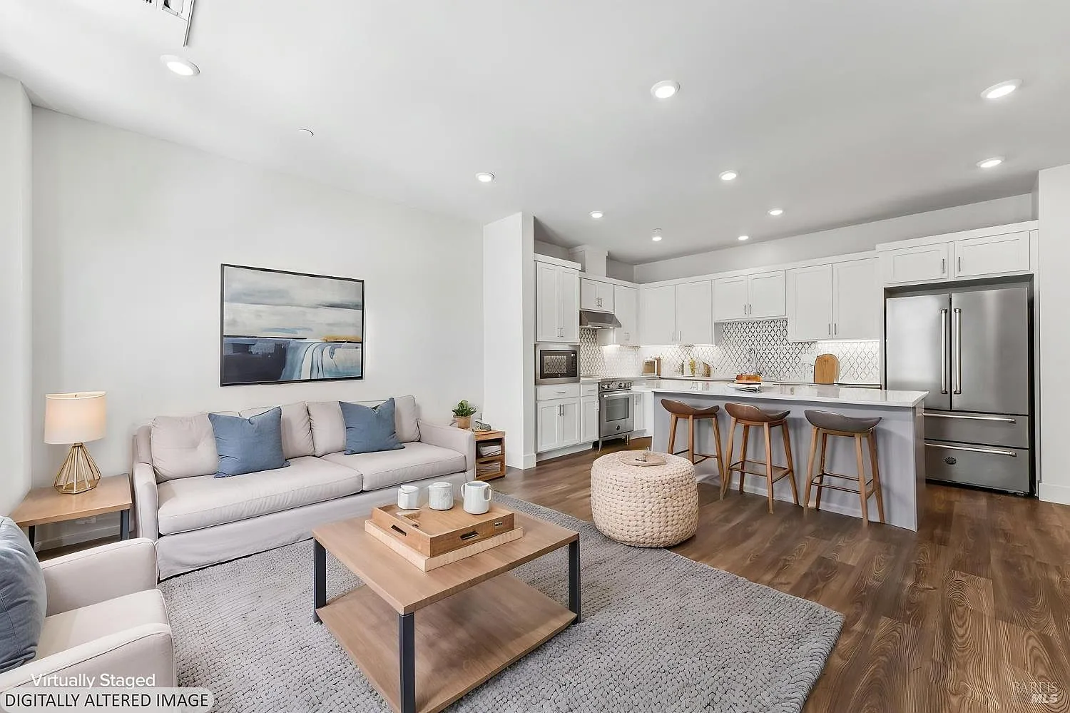 3 bed, 3.0 bath, 1600 sqft, $5,000 — Photo 1